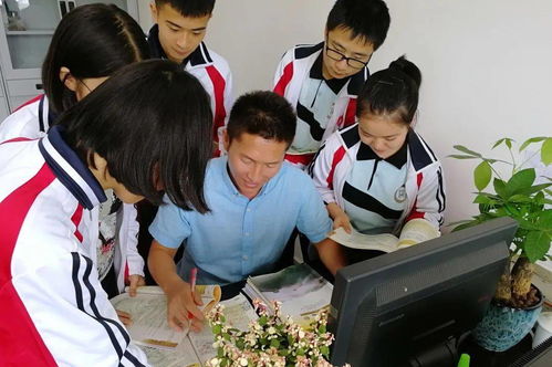 平樂中學群英薈 名優教師展播，打造高品質教育公共服務新高地